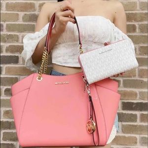 Bundle💕NWT Michael Kors Chain Tote & Wallet